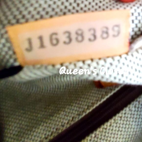 Dooney & Bourke | Vintage Dillen Leather Hobo in Animal Print - Picture 10 of 11